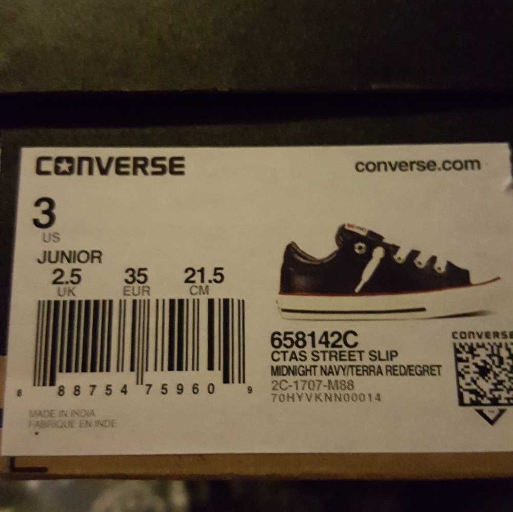 Converse - Picture 2 of 2